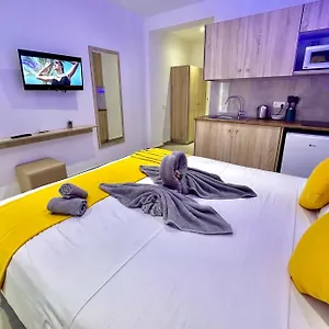 Sun Plaza - Adults Only Apartmanhotel